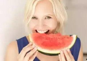 吃瓜容易怀孕吗,吃瓜真的能导致怀孕？揭秘吃瓜与生育的神秘关系